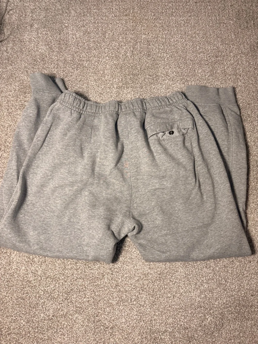Nike Gray Fleece Sweatpants with White Logo - Picture 4 of 4